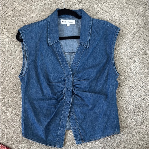 Zara Blue Sleeveless Ruched Button Down Shirt - Picture 1 of 3